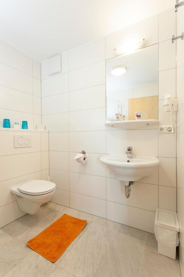 Pension Weinbauer Hofkirchen im Traunkreis 외부 사진